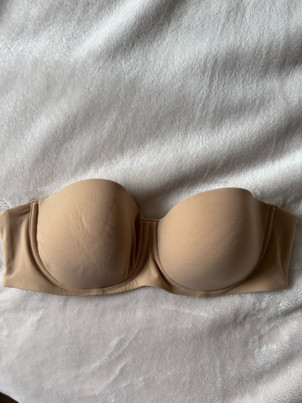 Skims Strapless Nude Bra